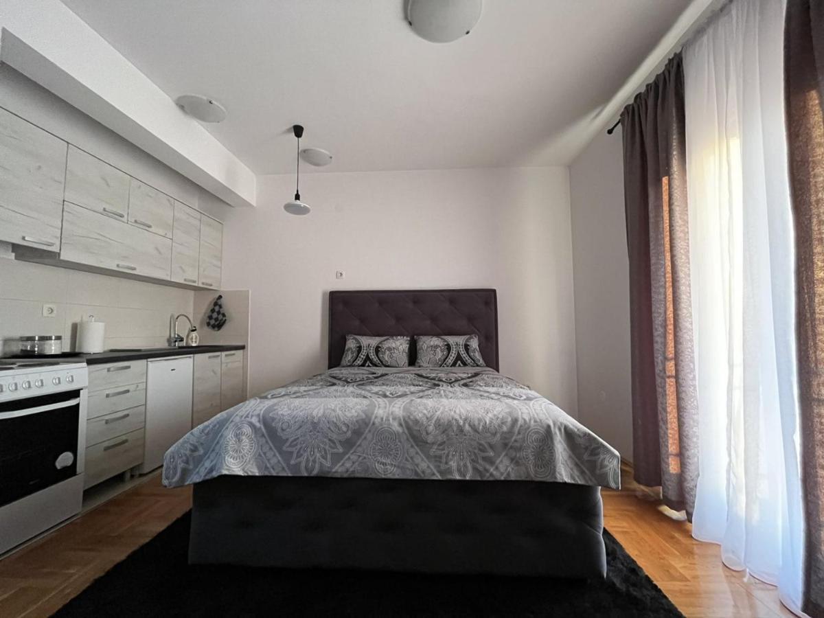Studio Place 8 Podgorica Exterior photo